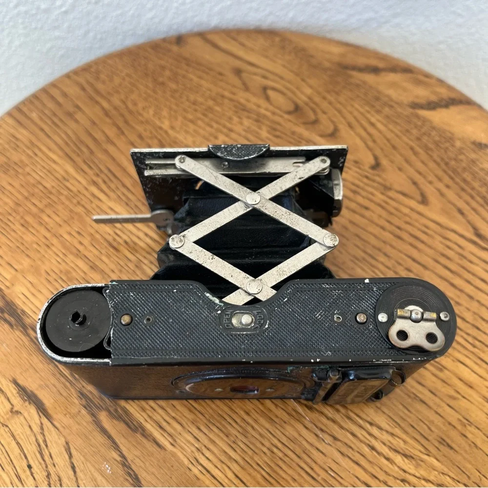 Vintage Eastman Kodak Anastigmat Vest Pocket Folding Camera no. 111842